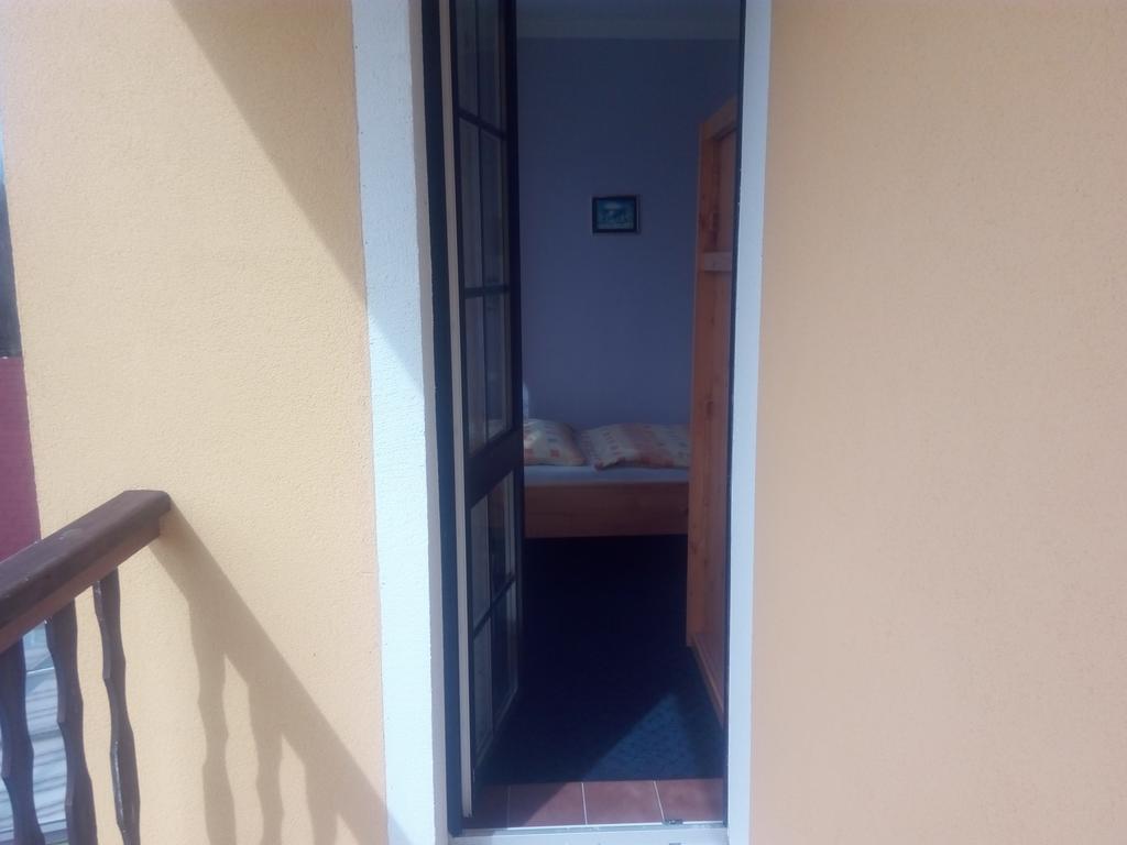 Pension Pastis Janov Esterno foto