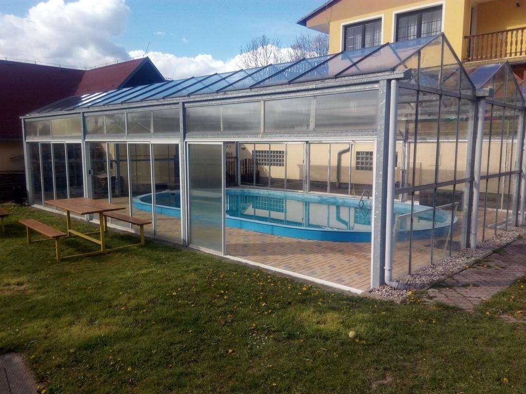 Pension Pastis Janov Esterno foto